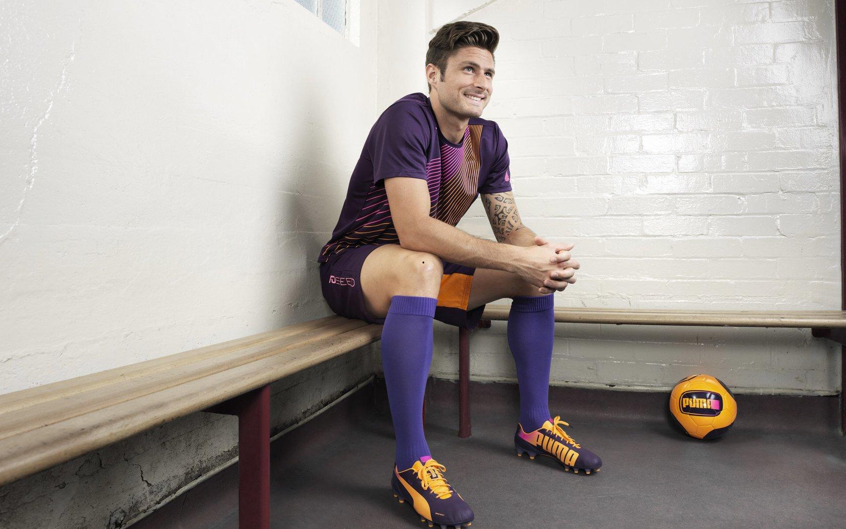 亚洲杯男篮激战，日本队31分大胜叙利亚，霍金森26分13篮板统治内线，富永启生外线轰18分